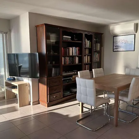 Superbe T3, Clim, Parking, Proche Et Commerces - Fr-1-702-1 Apartment *
