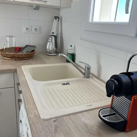 Apartment Superbe T3, Clim, Parking, Proche Et Commerces - Fr-1-702-1